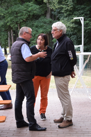 Ins Gespräch vertieft mit Pater Marian Ins Gespräch vertieft mit Pater Marian
