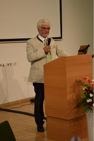 Vorsitzender des Partnerschaftsvereins Wolfgang Weis Vorsitzender des Partnerschaftsvereins Wolfgang Weis